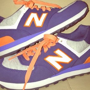 Women’s Classic New Balance Sneakers